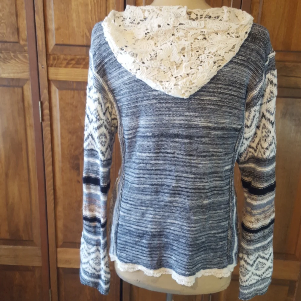 American Rag Hooded Crochet Lace Sweater Sz M